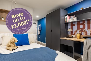 Classic En Suite at Croft Court, 16 Stokes Croft, St Paul's, Bristol, BS13PR - Image 1